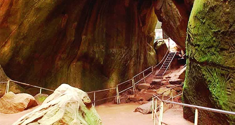 Edakkal Caves Wayanad Tourist Attraction